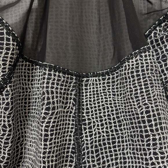 Lululemon Wild & Free Tank Top In Fall Net White & Black Size 6 - Picture 4 of 7